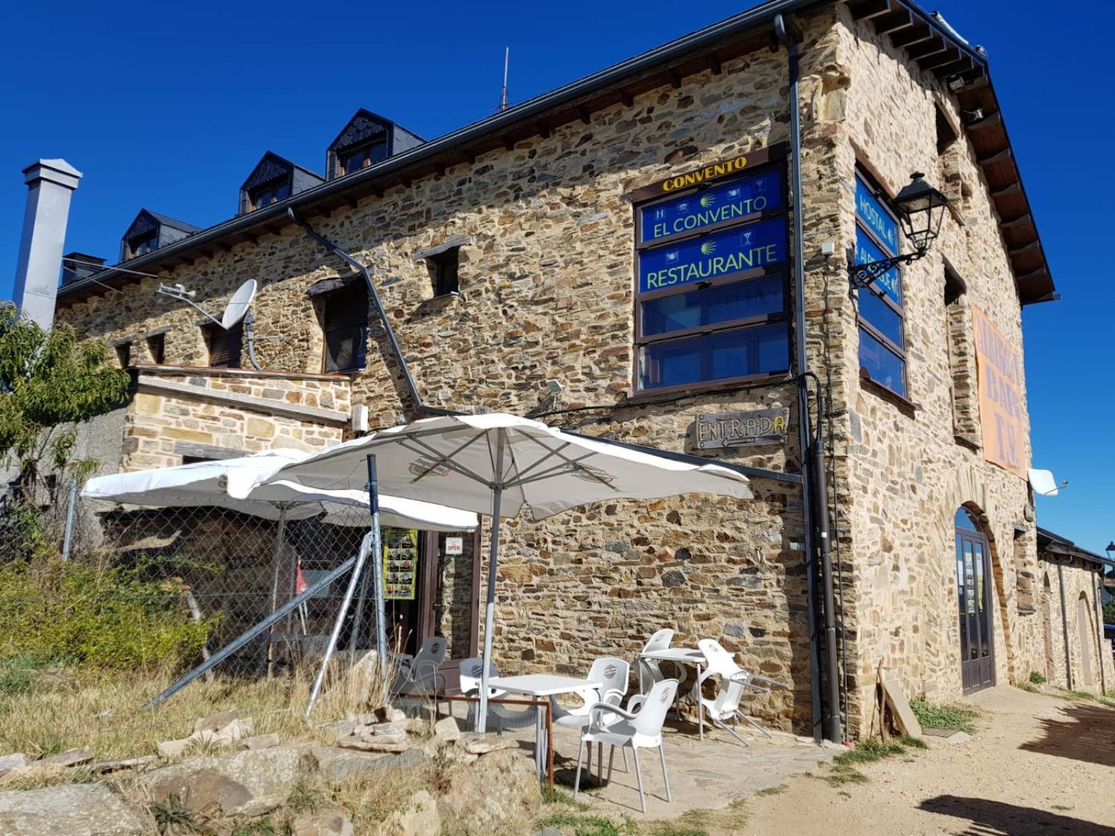 Хостел Albergue El Convento De Фонсебадон Екстер'єр фото